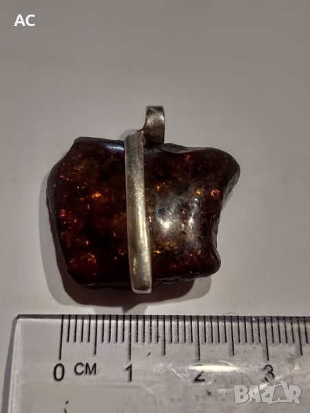 Стара КЕХЛИБАРЕНА висулка, снимка 1