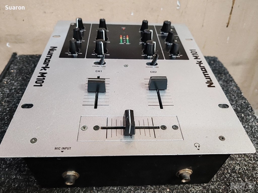 Пулт миксер ,,Numark M101" смесител, снимка 1