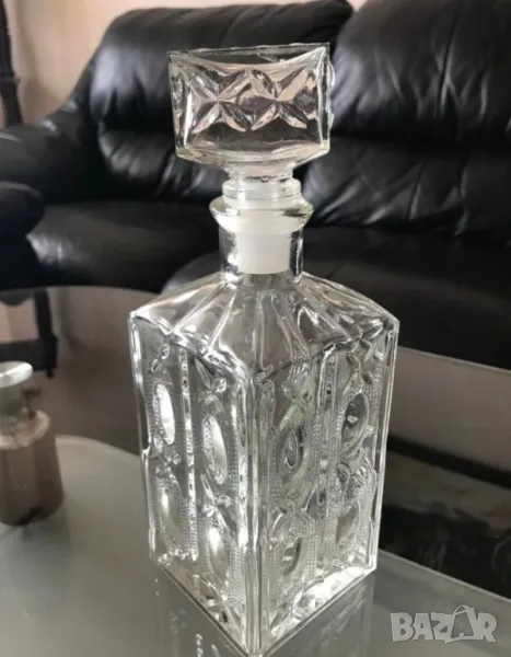 Красива бутилка за вино / уиски / ликьор, снимка 1