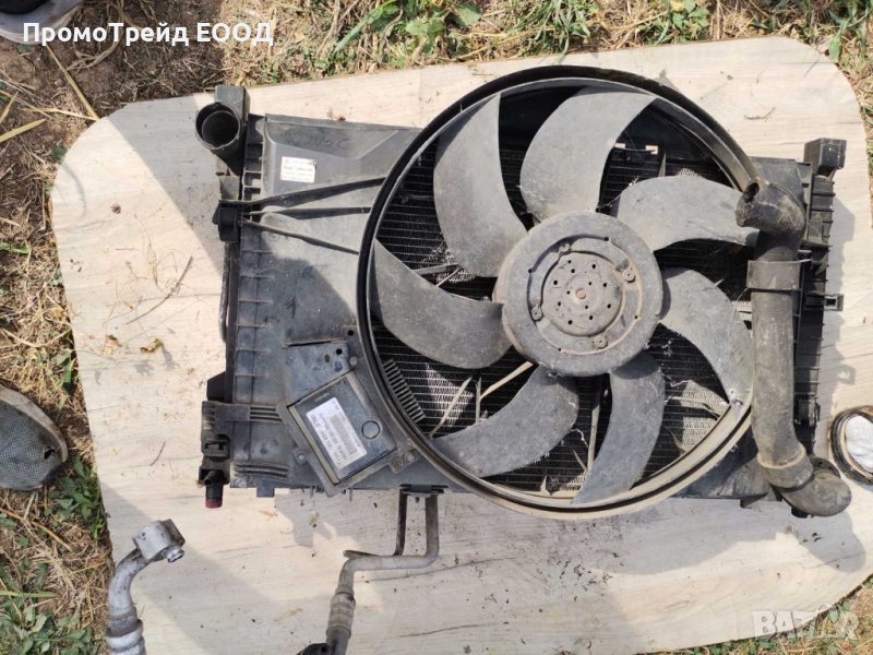 Климатичен радиатор перка водно охлаждане Мерцедес С клас Mercedes W203 C220 A2035000254 84693, снимка 1