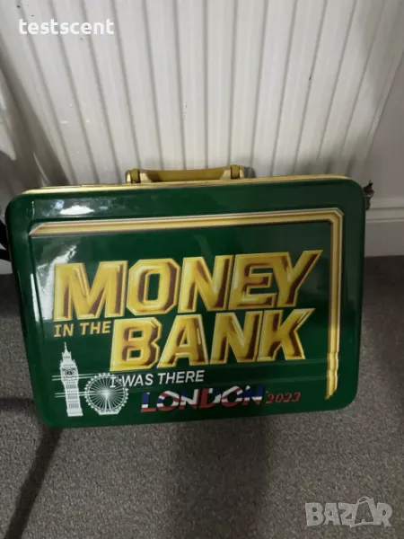 WWE Money In The Bank Briefcase куфар Brand New With Keys & Tags колекционерски Договорът в куфарче , снимка 1
