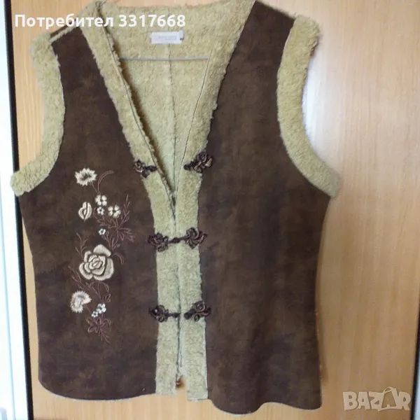 Кожен елек с декорация, снимка 1