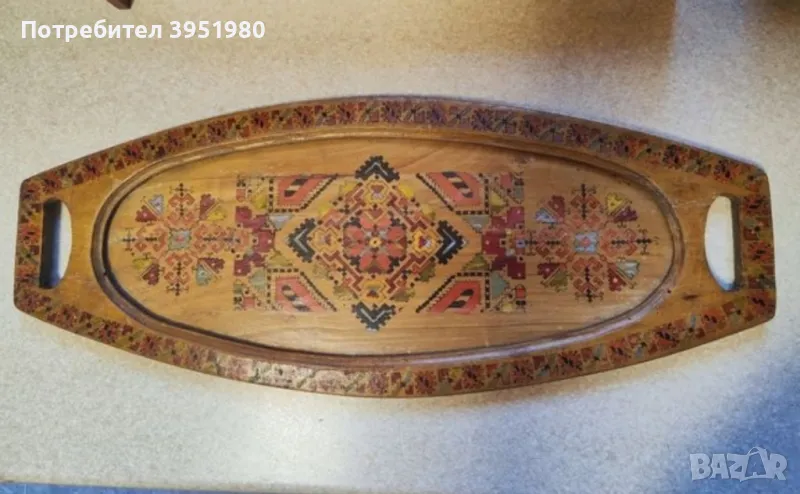 Стар дървен поднос със стъкло и пирографиран, снимка 1