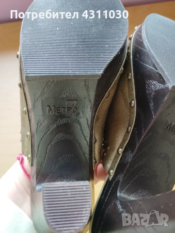 Нови златисти дамски чехли 40 номер, снимка 12 - Дамски обувки на ток - 53412850