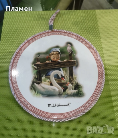 M. J. Hummel Goebel - Порцеланови декорации, снимка 3 - Други ценни предмети - 51710835