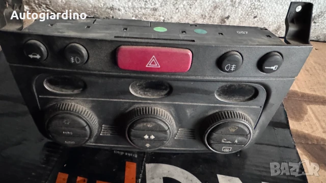 Климатичен блок / панел / табло за Alfa Romeo 147 - 52400839 / 01560513720