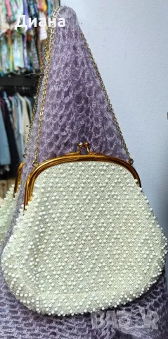 Бутикови дамски чанти и портмонета, снимка 4 - Чанти - 48986112