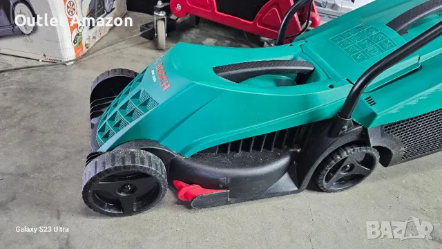 Електрическа косачка Bosch Arm 3200 , снимка 4 - Градинска техника - 49810992