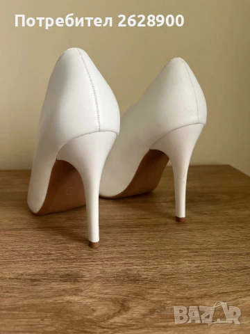 Обувки 38 номер, снимка 4 - Дамски обувки на ток - 51379948