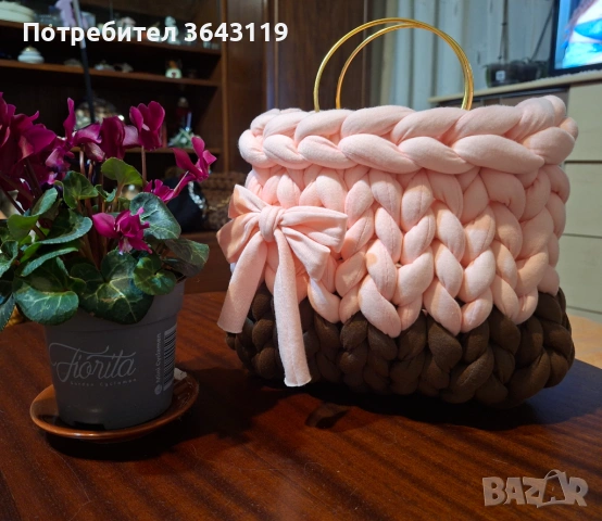 Дамска чанта "MARSHMALLOW ", снимка 2 - Чанти - 53885763