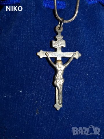 Продавам, Старинен сребърен кръст с Исус - разпятие Христово с 2 сребърни синджира, снимка 10 - Колиета, медальони, синджири - 33013340