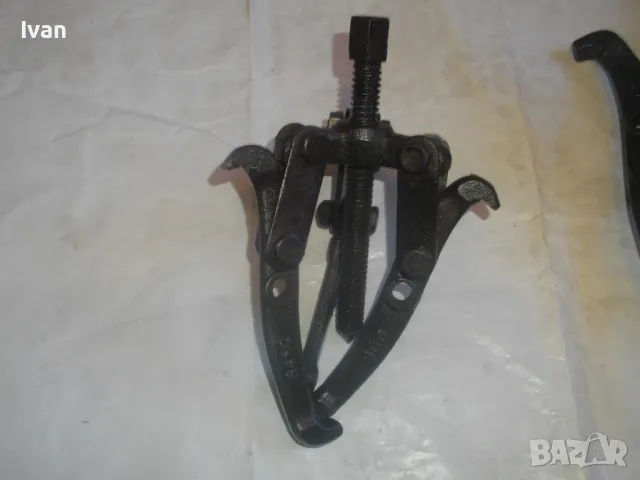 Немска СТАРО КАЧЕСТВО ТРИРАМЕННА СКОБА ЗА ВАДЕНЕ НА ЛАГЕРИ S45C 100, снимка 3 - Други инструменти - 47506929