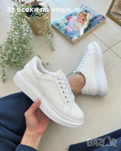 Alexander McQueen Дамски Бели Маратонки👟Дамски Спортни Обувки Александър Макуин👟Сникърси Код P1052