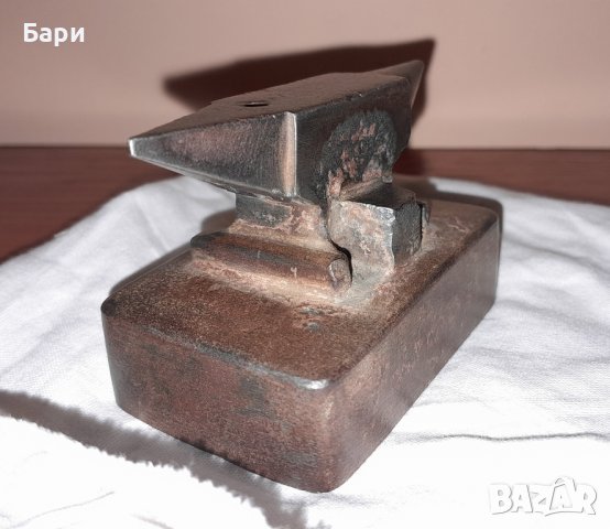 Стара малка бижутерска наковалня, снимка 2 - Други ценни предмети - 44488340