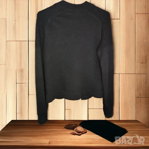 Hugo Boss оригинална мъжка вълнена жилетка М/Л , снимка 3 - Пуловери - 48280929