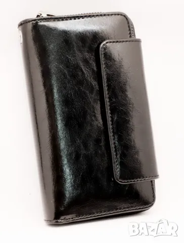 Красиво дамско портмоне от естествена кожа, мат и лак