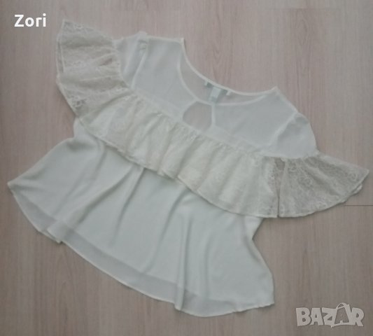 Красива бяла блуза с дантелени къдрички размер ХЛ/2ХЛ , снимка 2 - Ризи - 29487441