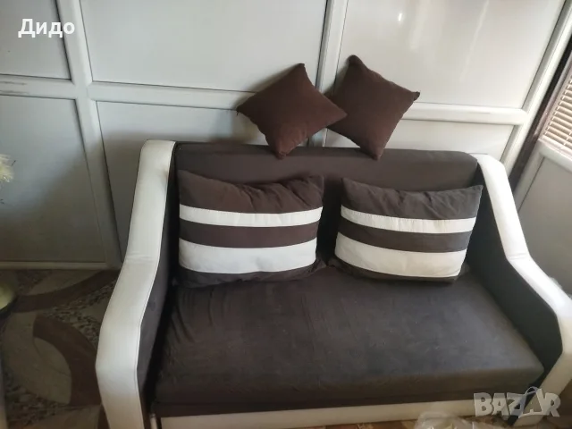 Продава се диван, ползван много малко , снимка 3 - Дивани и мека мебел - 56446675