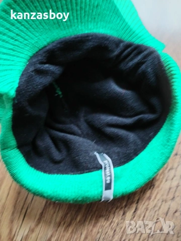 protest - страхотна зимна шапка универсален размер, снимка 6 - Шапки - 53197337