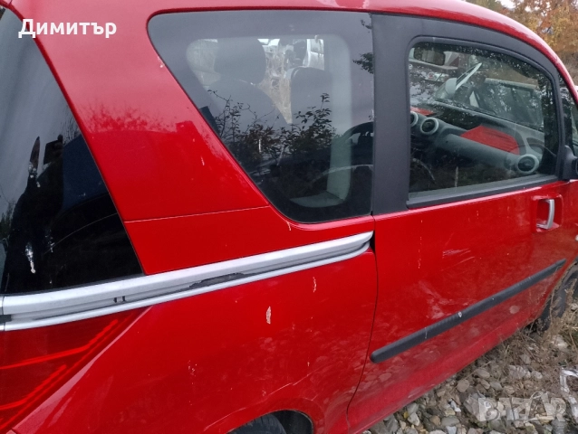 Продавам Peugeot 1007 мини ван на части 1.4 бензин 2005 год.Всичко по колата е налично., снимка 11 - Части - 52295790