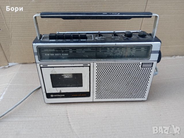 HITACHI касетофон, снимка 1 - Радиокасетофони, транзистори - 35483160