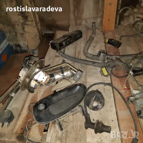 Мазда 323 1,5 бензин-останали части