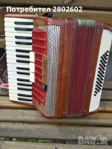 Продавам акордеон Скандали 48 баса Scandalli 