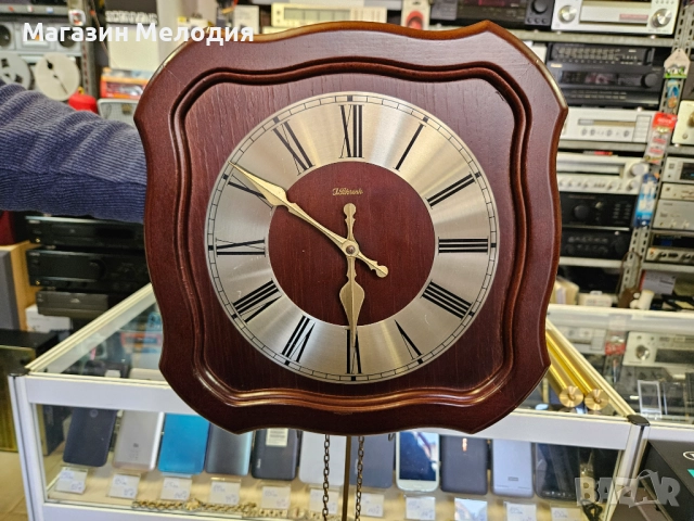 Немски стенен часовник J.schrenk с махало и тежести. Не работи, продава се за декорация или някой да