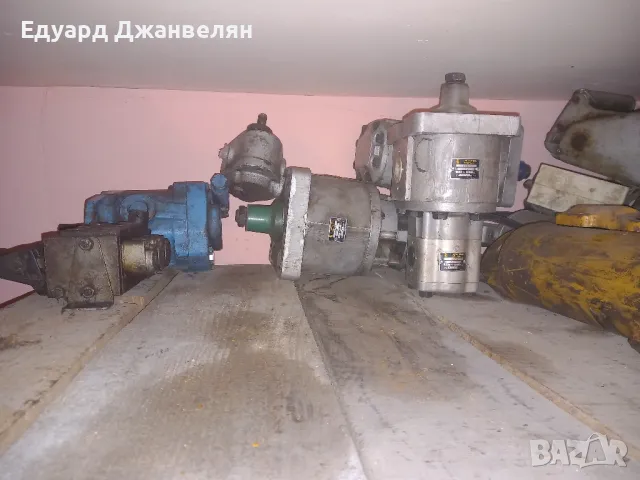 хидравлични помпи , снимка 2 - Резервни части за машини - 47990025