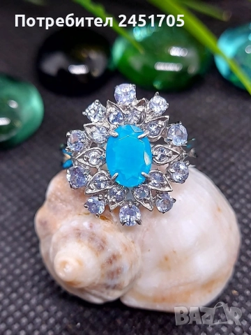 Сребърен пръстен 925 с натурални танзанити и в средата Син опал