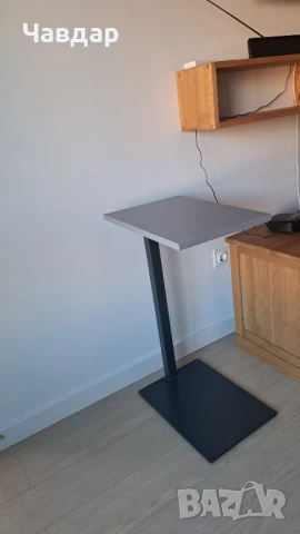 продавам маса за тераса, помощна масичка.