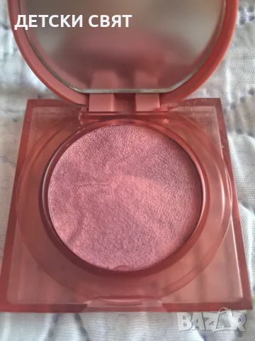 Нов   руж Huda Beauty , снимка 2 - Декоративна козметика - 55730200