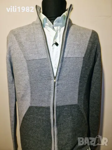 Нова мъжка жилетка VERSACE VERSUS 100% чиста вълна Made in Italy размер М, снимка 4 - Пуловери - 48701461