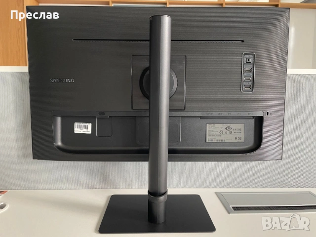 Продавам монитор Samsung 27A600, снимка 2 - Монитори - 54099167