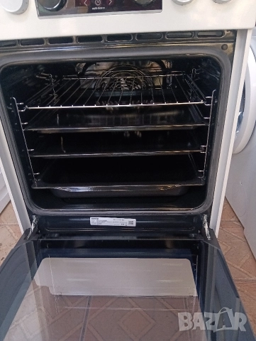 Като нова тясна 50см свободно стояща печка с керамичен плот Gorenje с две години гаранция!, снимка 5 - Печки, фурни - 52770243