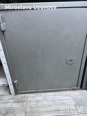 Метална каса сейф