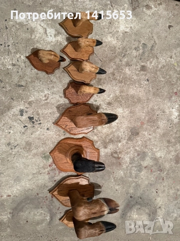 Продавам дървени закачалки