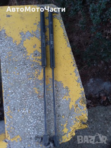 Продавам амортисьори преден капак  за Фиат Стило, снимка 3 - Части - 31284368