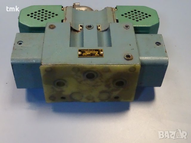 Хидравличен разпределител "Хидравлика" 14ПГ73-24/24ПГ73-11 200Bar 220V, снимка 8 - Резервни части за машини - 42888879