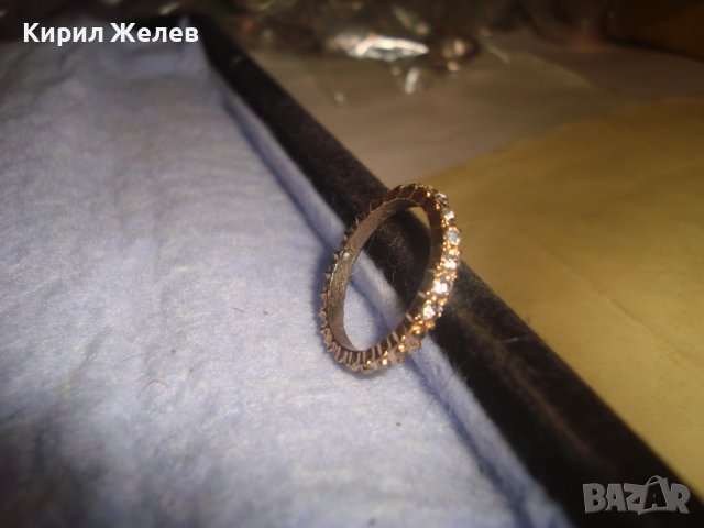 ПОЗЛАТЕНО ПРЪСТЕНЧЕ Тип ХАЛКА с ФАСЕТИРАНИ ИСКРЯЩИ КРИСТАЛЧЕТА 27773