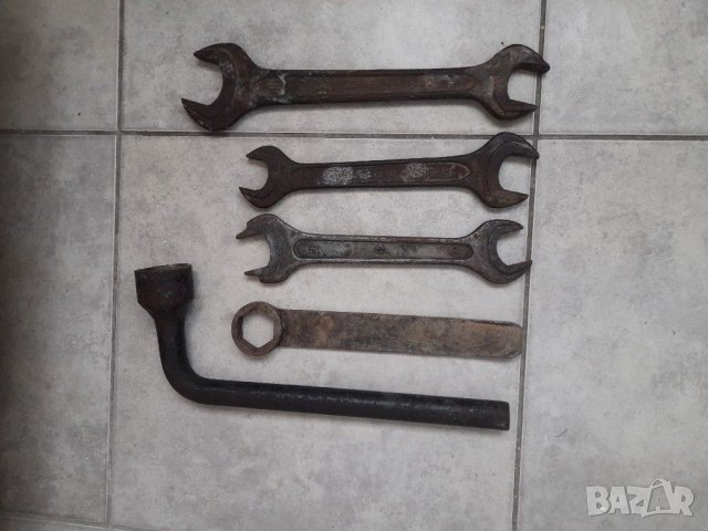 Големи гаечни ключове