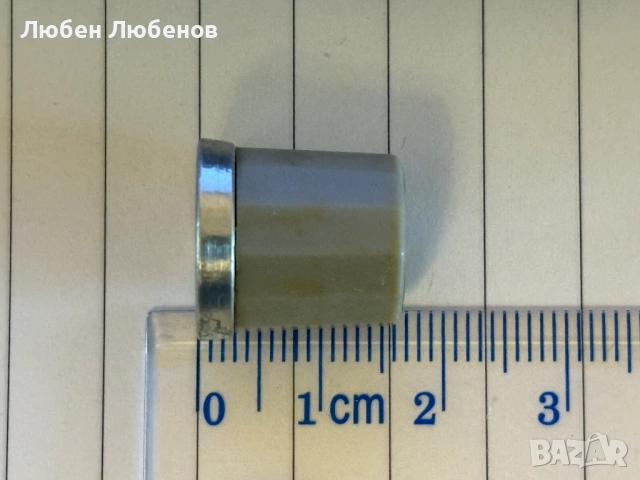Търся Пластмасово Копче с Метална основа за Руски Осцилоскоп, снимка 3 - Друга електроника - 54219256