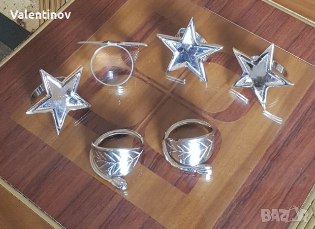 Комплект от шест метални поставки за салфетки