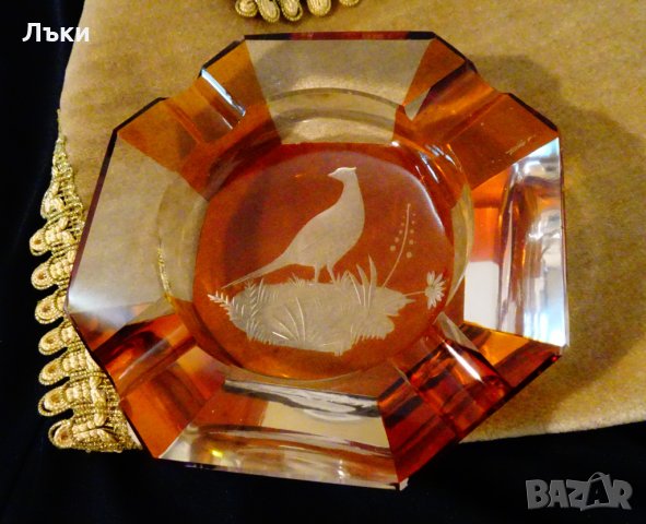 Пепелник цветен кристал Bohemia,фазан. , снимка 8 - Антикварни и старинни предмети - 30469193