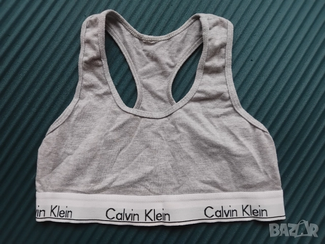 Calvin Klein дамско бюстие / спортен сутиен XS размер