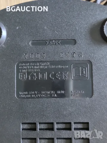 зарядно bosch al1130cv, снимка 2 - Винтоверти - 56244747