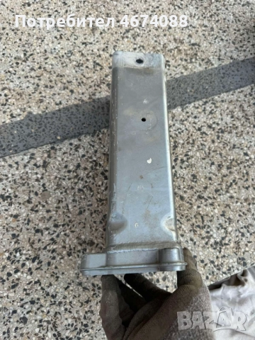 Преден десен буфер на преден десен рог на Ауди Audi A8 D4 H4 само за 50лв. 4h0805120b, снимка 4 - Части - 52737489