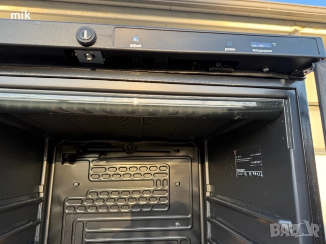 Черна Хладилна витрина 184см , снимка 4 - Витрини - 52525145