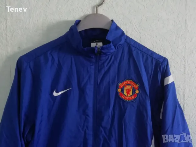 Manchester United Nike оригинално яке горнище 12-13г Манчестър Юнайтед, снимка 3 - Детски якета и елеци - 47484080