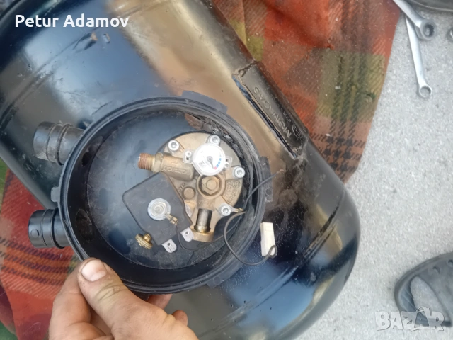 Части за Лада Нива 1.7 карбуратор. 21213, снимка 3 - Автомобили и джипове - 53924372